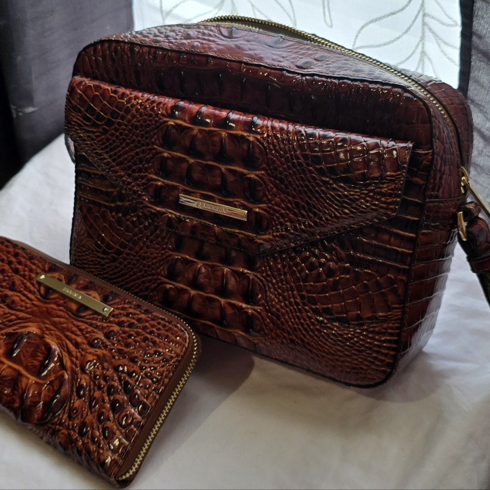 Brahmin Crocodile-Embossed Crossbody Bag in Deep Brown